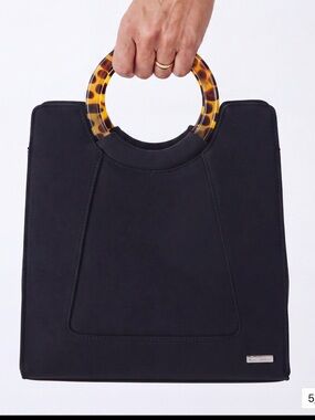 Black Tote Tortoiseshell Handle Strap can be removed for shoulder or crossbody